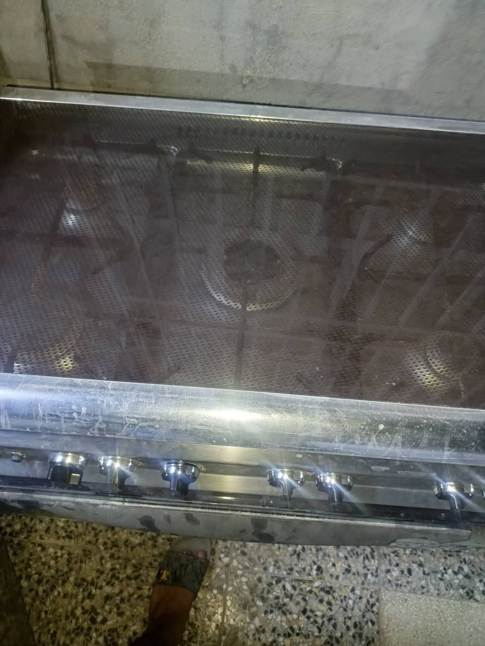 السلام عليكم طباخ كريازي خمسه عيون كلش جديد نظيف كله شغال اي ضرر ما بيه مكانه حله نادر الثاني على الخدمي فرع قيس ابو السمك ***********واتساب
