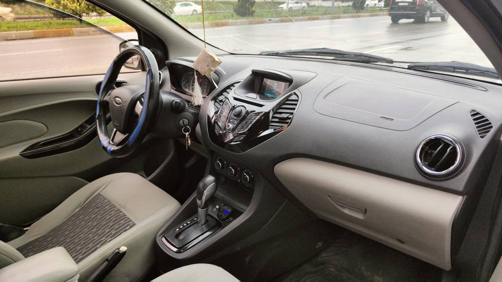 بە ناوی خوای  گەورە  فۆرد فیگۆ  مۆدیل  2017  گیڕ مەکینە  بەشەرت   تەڀەی  گیڕ بەشرت  تەقەورەقە   بەشەرت   زۆر تازە  ماوتەوە   دینار  مەسرفی  نییە  تەبریت  ساردو گەرم  سعر 87 گەڵا    دوو ڀارچە بۆیاخ   بی دعم   سیارەکە زۆر  بنزین کەم ئەخوات بی مسرفە  *********** السليمانية, العراق
