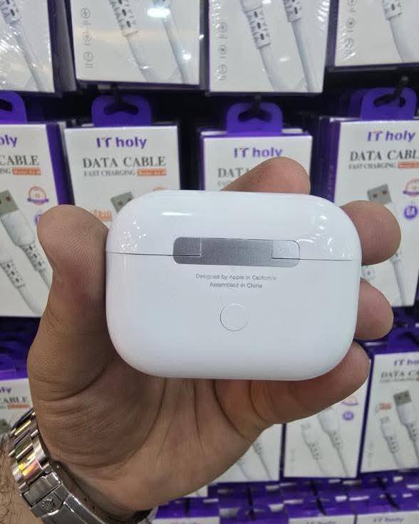 ايربود برو للبيع
اخوان سماعه نوعيه كوبي درجه اولى فرق شي بسيط عن الاصليه 
متوفر توصيل 
*********** واتساب
