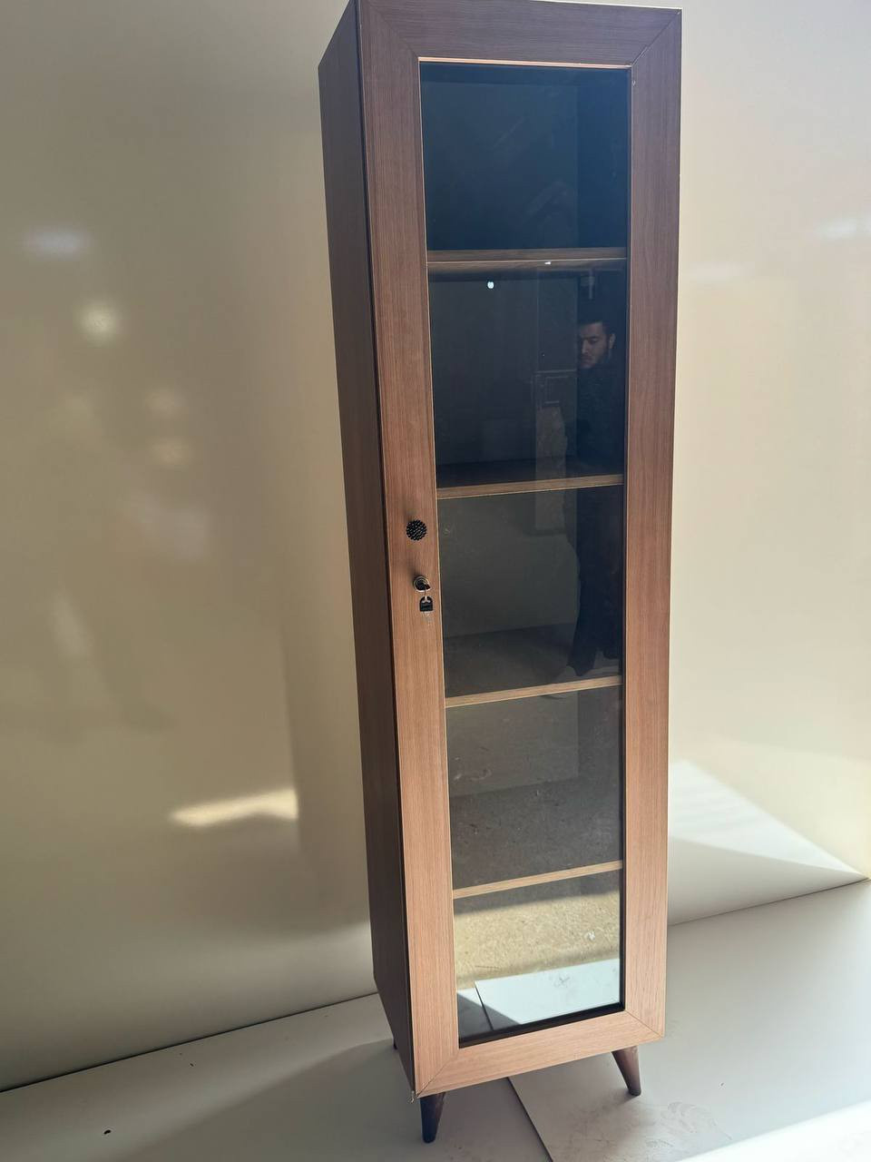 لوكر عطور لد انارة عرض 45 عمق 30 ارتفاع 180

  السعر 135 الف

توصيل بغداد 5

محافضات 10#اكسبلور_explore#🔥🔥 #اكسبلور_2020#اضافات #دعم 
#اكسبلور #عمان #تبادل_نشر#تبادل #اضافات#ضيف_التاقات_اللي_على_الصوره#كنتور
#خزائن
#رفوف
#كراسي
#طاولات_جلوس
#Sofas
#Chairs
#Cabinets#ديكور_عراقي
#ديكور_منزلي_2026
#ديكورات
#أفكار_منزل
#تصميم_فخم#طاولات
#طاولة
#DiningTable
#CoffeeTable
#طاولة_طعام


**إذا كنت صاحب هذا الإعلان وتريد حذفه لأي سبب، رجاءا أرسل رسالة إلى الدعم الفني**