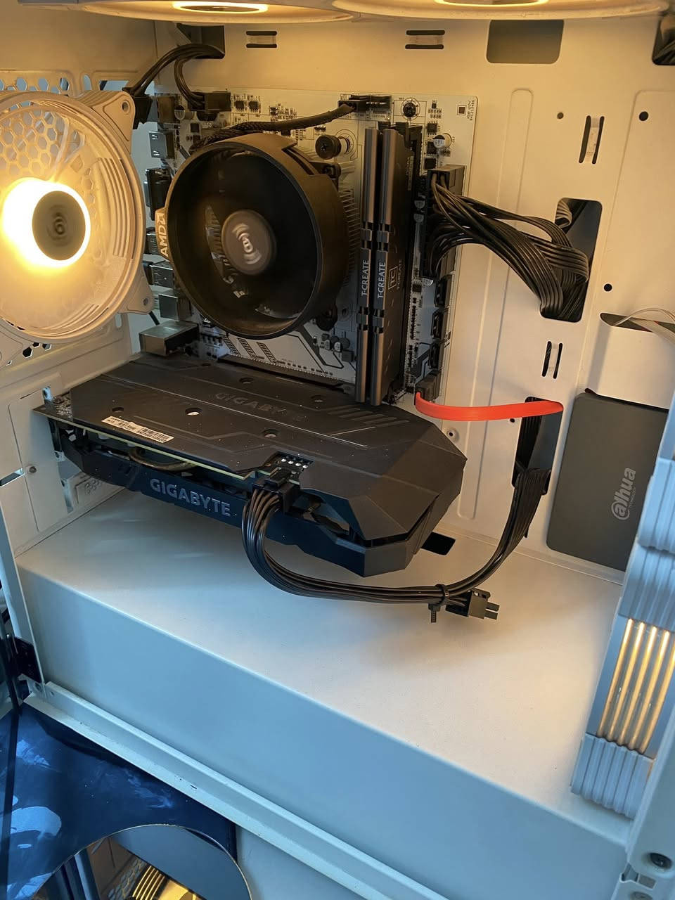 السعر 395الف
المواصفات GTX 1660ti
Ryzen5 2600
RAM 16 DDR4
SSD 512
توصيل لجميع المحافظات مجاني
واتساب ***********
