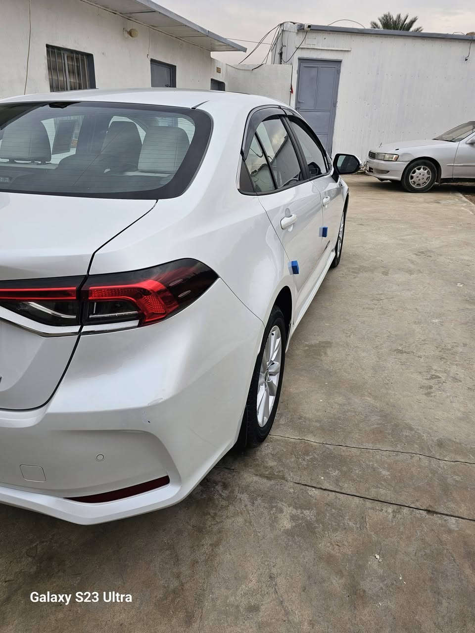 سلام عليكم سيارات كورلة شركت سزاز موديل 2023
سيارة 🚗 جديده معنة كلمة 
ماشية 45الف حقيقي 
جاهزة من كلشي حتة سبير منازل 
عارضهة 184بيهة مجال 
رقم الهاتف 📱 ***********
