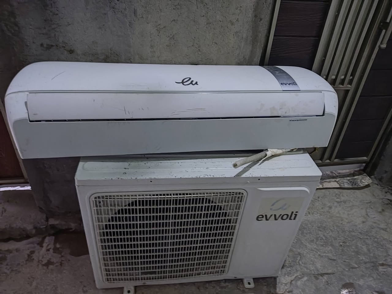سبالت طن ونص طنين شغالات 350 اثنينهن بدون بواري


**إذا كنت صاحب هذا الإعلان وتريد حذفه لأي سبب، رجاءا أرسل رسالة إلى الدعم الفني**