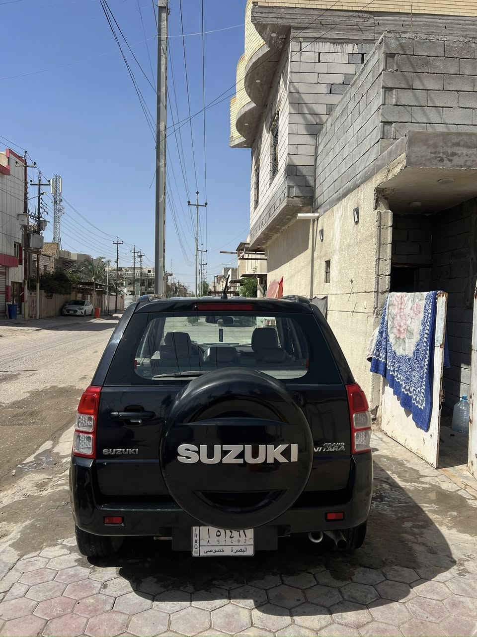 سوزوكي فيتاره 2011رقم بصره مكينه 2400 السياره حلوه وجاهزه والبدي شوف العين السعر 70 وبيها مجال المكان البصره دور النفط للاستفسار ***********

