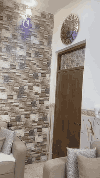 السلام عليكم
دار للبيع طابو صرف كونكريت مسلح طابق واحد متكون من غرفه نوم صاله استقبال منور صحيات داخليه خارجيه 
واجهه 8 نزال 12 
المساحه 104 م 
حي الفرات شارع الصب فرع اسواق كيان تبليط وخدمات كامله 
للاستفسار الاتصال بالرقم ‭0771 223 9569‬
