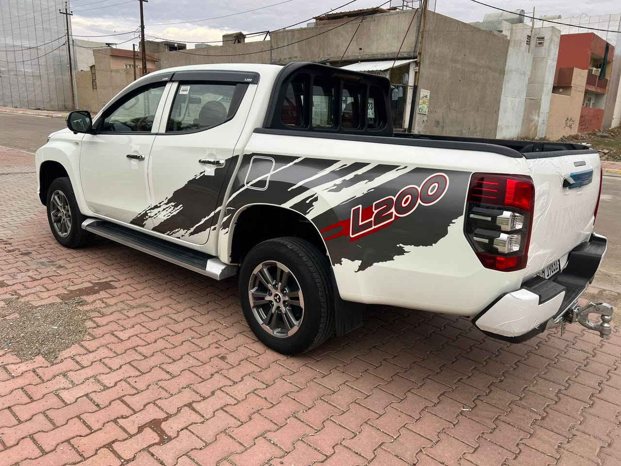 سلام عليكم سياره بيكب قذافي موديل 2023 ماشي 46 مواصفات فول بدون صبغ بدون حادث سياره مواصفات 5 كاميرا داخل احمر داخل صاج داخل فورميكا شاشه وا كامره 5 ويل كروم بلادي 4×4 كل شغال سبير ما نازل سنويه جديد لحد 28 رقم دولي دفتر بنزين بيها عنوان كركوك السعر 226 بي مجال بسيط شراي خابر رقم موبايل *********** كركوك, العراق
