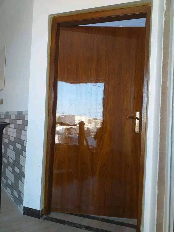 صبغ وتلميع أخشاب الفلوجة
***********  واتساب متوفر 
صبغ شديد اللمعان تتوفر جميع الالوان الأخشاب 
كادر يجيك لحد البيت سرعة إنجاز سريعه
