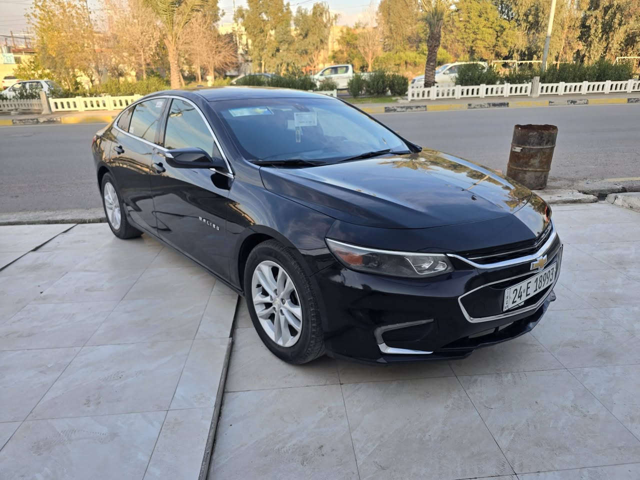 السعر 104$
تحويل ثاني يوم
ماليبو LT
 موديل 2018
مكينه وكير شرط 
خمس بصمات 
بصمه تشغيل اوتو ستوب
تحكمات جهتين 
تحديد سرعه كروز 
جامات كهرب 
ويل كب 
قطعتين تبريد نظامين تبريد
كامره دواره 
كشن كهرب
ضررها بوند  فقط بدون دواخل 
مكان السياره موصل اليسر
***********
***********
