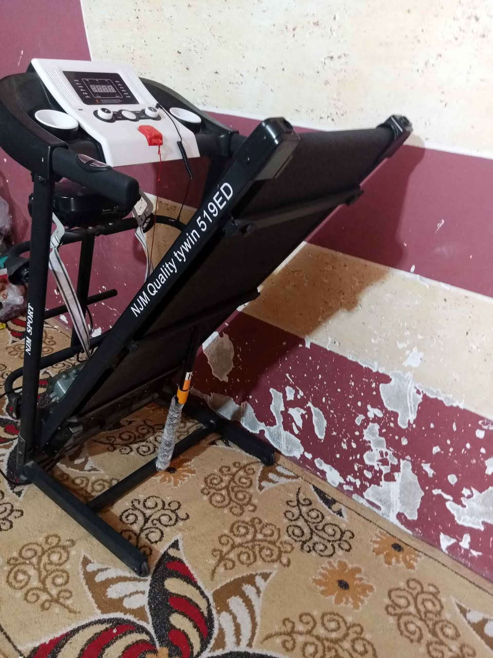 السلام عليكم
جهاز جري مستخدم اسبوع واحد فقط يتحمل وزن اكثر من 150 كيلو مع كرسي تمارين بطن وخصر مشتريتهن 600 الف اثنينهن ابيعهن بسعر 450 والسعر بي مجال .. الموقع كوفة شارع المعمل..  للتواصل ع الخاص النجف, العراق


**إذا كنت صاحب هذا الإعلان وتريد حذفه لأي سبب، رجاءا أرسل رسالة إلى الدعم الفني**