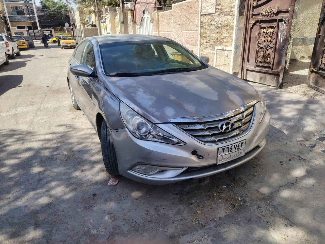 السلام عليكم 
سوناتا 2012خليجي
محرك وكير 2400دوش 
حداديه صدر جديد 
تبريد نقص كمبريسر فقط 
رقم اربيل تحويل وكاله شرط
بيها جراد بل قماره ول بنيد فقط
السعر 73وبيها مجال 
رقمي ***********
مكاني الشعب بغداد, العراق
