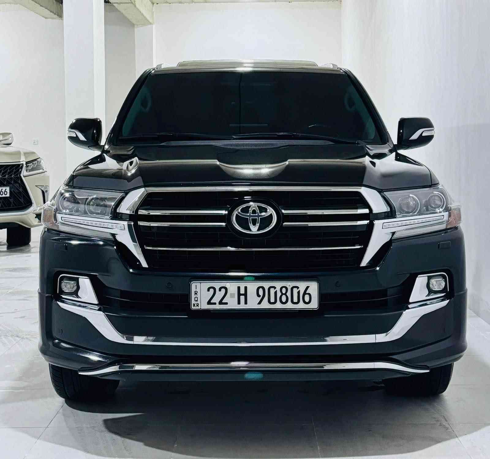 تویوتا لاندکروز 2020 GXR گراند تورینگ 🔷
 ٨ سلندر بنزين GXR گراند تورینگ ...  
ماشيه ٧٤ الف كم حقيقي بشرط جدید و زیرو سیارە ... 📦
بصمتین گاعیات سماعات کل غراضها شرکە موجودە 🔷

سعر / ٥٤٨ و بيها مجال لطيبين 
موبایل / ***********
مکان : السليمانيه مركز المدينه 

🔷سیارە مکفول کفالە عامە من کلشی دعامیە ل دعامیە بشرط بدون صبوغ بدون بارد حیل حلوە و نفس وضع شرکە
محرك و الگیر بشرط شهر مامفتوح و ماملعوب بیە بشرط بدون صوت او تبخیر او ای خلل جاهزە میە بل میە 🙏🏻

مواصفات ۱/۱ گراند تورنگ فولل فول 
( صندوق شفط ،، لایتات سودە ،، شغال ،، وايرليس جارج ،، فتحە  ،، مسجل قاریئ القرئان ،،ايرباك مال برده  ،، سلاجە ،، کشنات کهربائی کشن سایق ٣ دوگم،، بصمە ،، کشنات جلد و داخل بیجی داخلها ماشاالله حیل جدیدە ،، كشنات ایباد الخلفیە ،،تبرید مرکزی ،، حساسات امامی و خلفی  ... و باقی هوایە مواصفات  ) 

4 تایرات بلادية 
 سنويه هزە و فحص مروری کلها جديده و بااسمي تحویل  شرط نفس الیوم ...
صدر و حدادية كلش جديده وظع شركه ما ملعوب بیە أربيل, العراق
