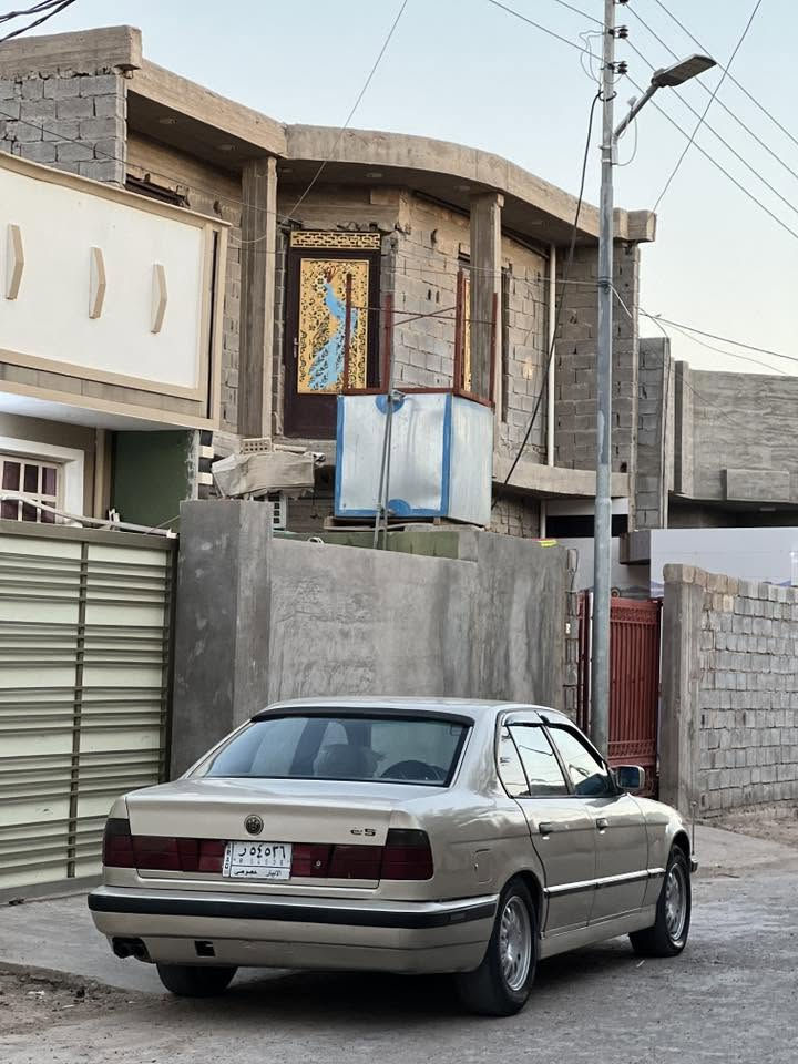 السلام عليكم 525 مسكر كير عادي
موديل 91 فتحه سلايد وكير ومكينه شرط علفحص بدون ضربه وببدون دواخل صدر امامي خلفي جديد داخل نضيف كدام العين جاهزه بدون نقوصات مكانها الانبار فلوجه 
للبيع او مراوس ب مارسدس دب
رقمي
***********
