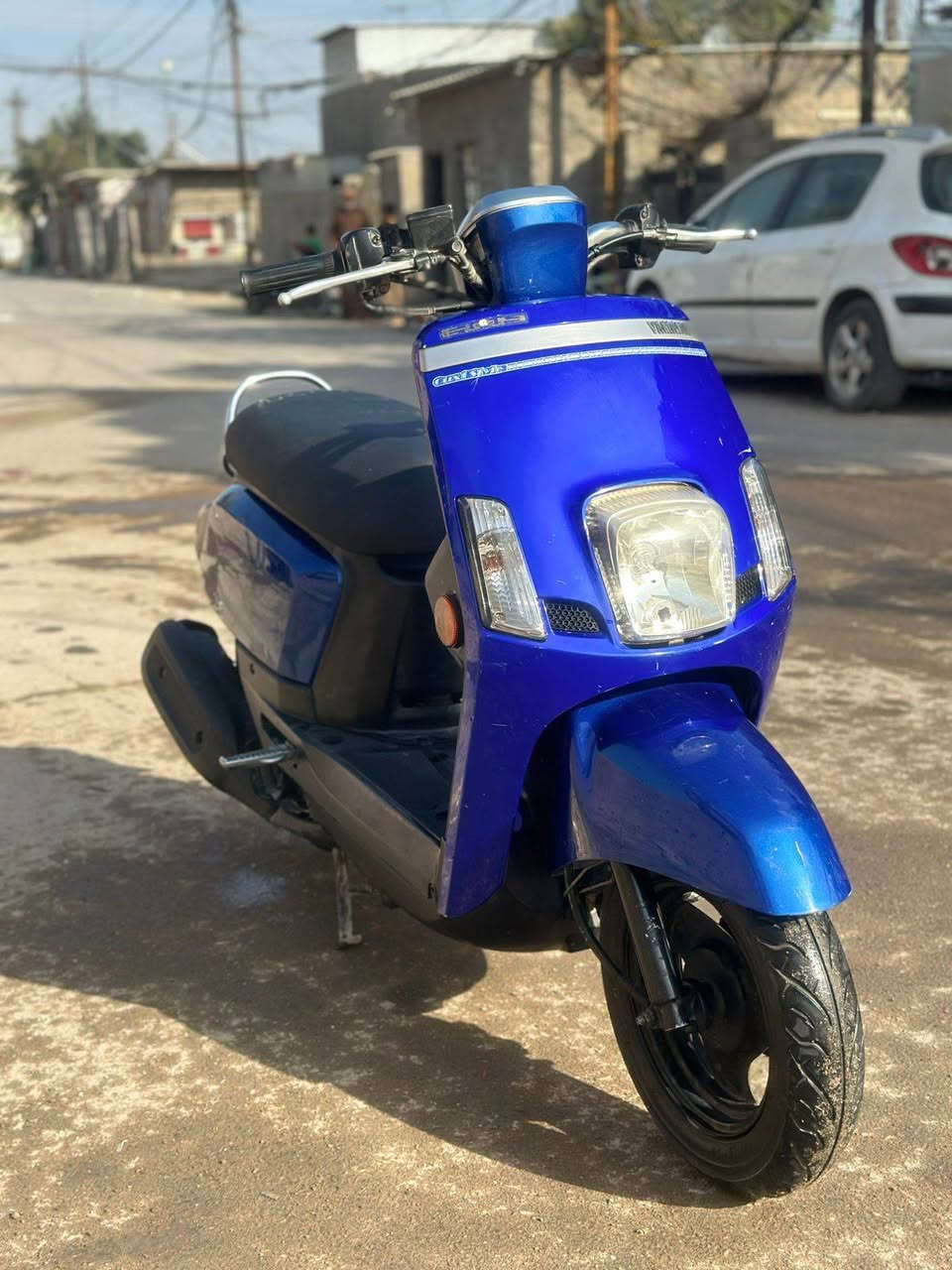 السلام عليكم 
بوليس مسطرة نوزل 
الدراجة قبل شهرين نازلة من الرمبة
الدراجة كفالة عامة بانزين محسن 
دهن امزويا الدرجة بحالة الوكالة
مكاني بغداد ابودشير 
رقمي ***********
