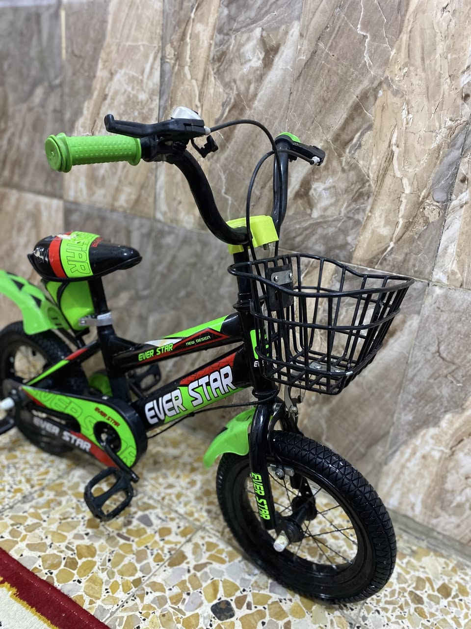 بيسكل حجم 12 مستعمل قليل نضافه 100‎%‎ مكاني قطاع 28 شراي اتصل ***********
