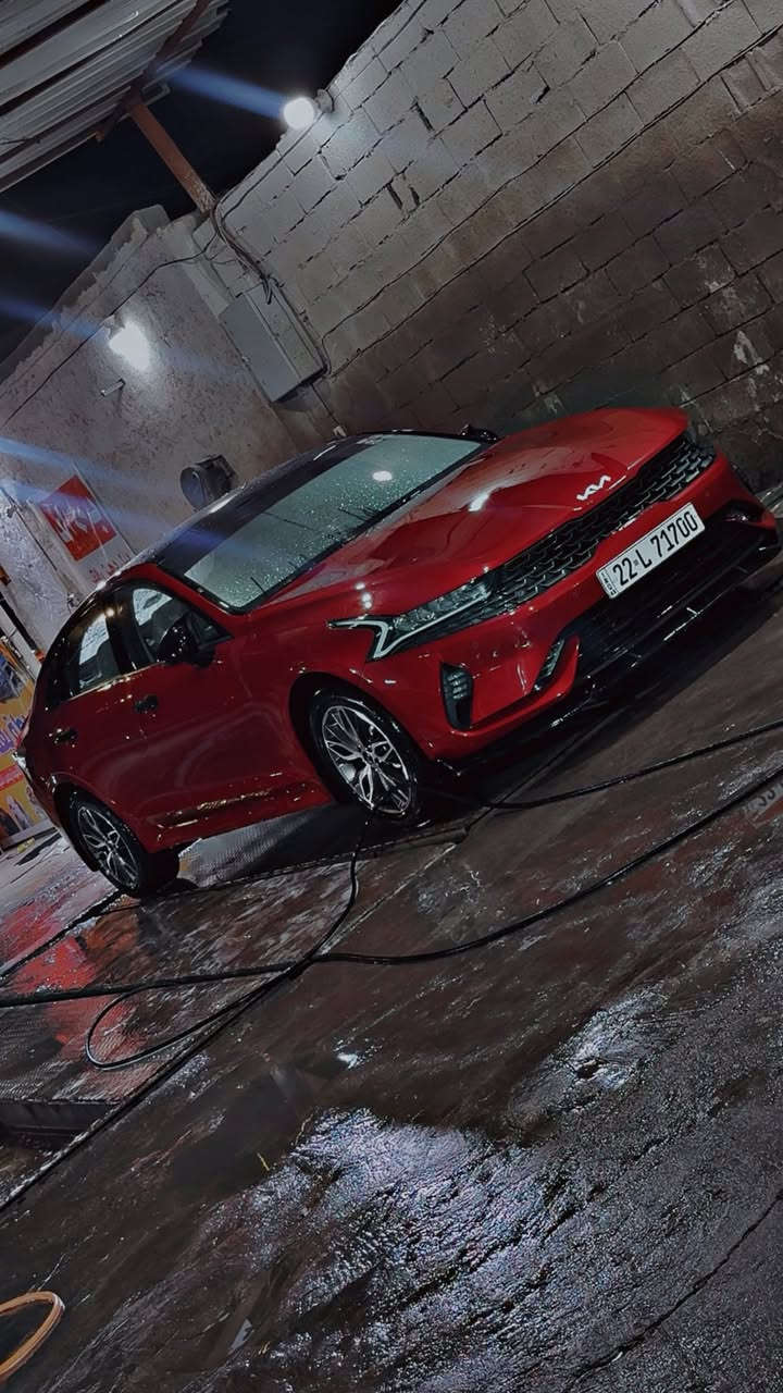 كيا كي فايف 2023 خليجي محرك 2000 المرغوب . فول مواصفات للاخير مكفولة كفاله عامه ماشيه 47 كيلو سياره باسمي وكاله nim. المكان بغداد حي الجهاد 
السعر :225 قفل من الاخير ***********🩶.
