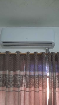 سبلت للبيع جديد بس والله محتاج فلوس ضروري اريد ابيع هدا رقمي خابرني وا...