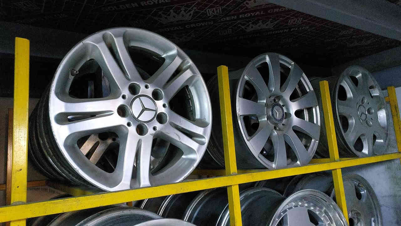 السلام عليكم ورحمةالله
محل ريكان للبيع ويل مرسيدس
عنوان: اربيل صناعة جنوبية مجمع التايرات
توصيل لكل المحافظات العراق موجود
تليفون: ***********
***********  whatsapp
