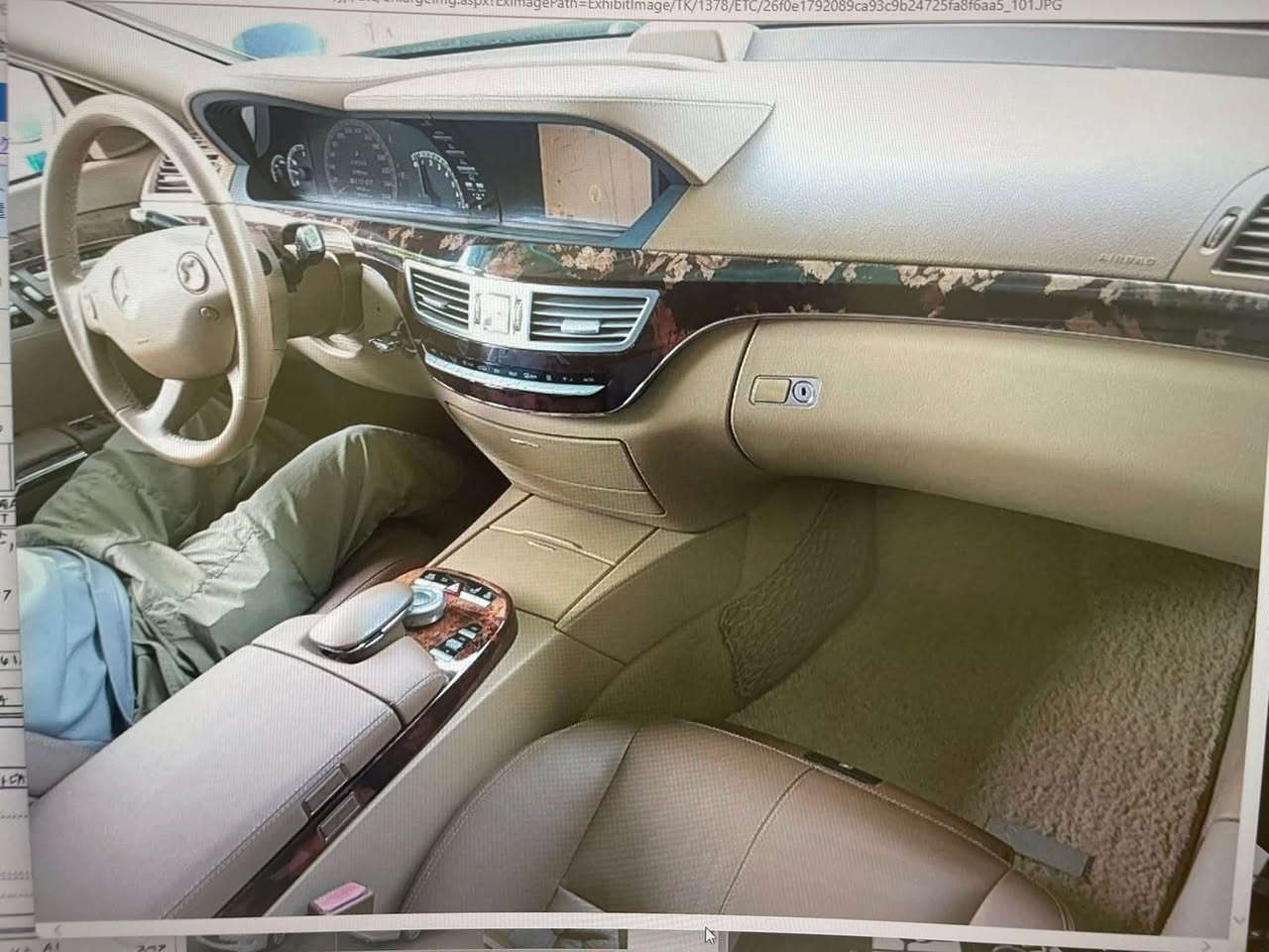 تحية طيبة للبيع فقط مارسيدس Sمحرك 6سلندر 350S باب قصيره اللون ابيض صدفي والداخل عسلي جديدة جدا وارد يابان ماشية 135000كم سلايد روف مكفولة من الصبغ 
والسيارة مخزنه لمده 3سنوات رقم بغداد تسجيل جديد قرار 102
للاستفسار ابواحمد ***********
السعر 22500$مكان السيارة بغداد شارع فلسطين

