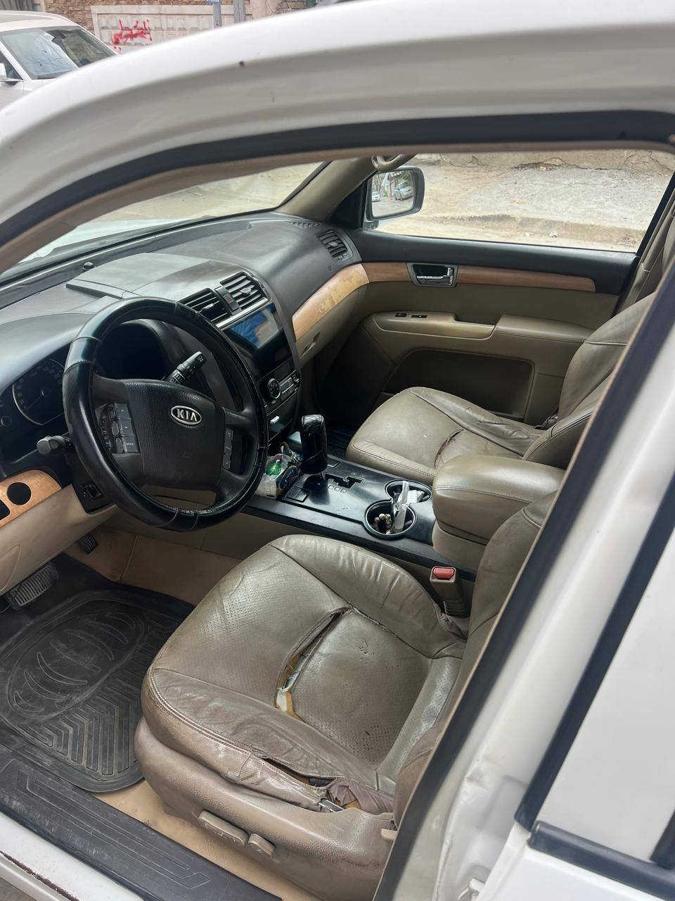 مهافي للبيع موديل 2010
خليجي فول مواصفات تحويل ثاني يوم مكان بغداد الشعب 
السعر 95 وبيها مجال 
اي سؤال اتصل على الرقم *********** اني مكلف بالنشر ملاحضه السياره بيها جفيه خفيفه
