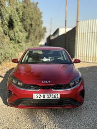 كيا فورتي وارد امريكي موديل2024 السياره حادثها بارد بلباب فقط    واجتي...