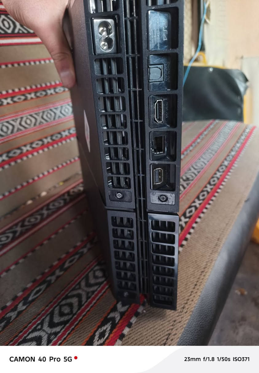 السلام عليكم بلي ٤ فات مهكر للبيع مع ملاحقات كاملة جوستك ٢ و واير شحن ١ السعر ١٧٥ وبي مجال العنوان بعقوبة خريسان ***********
