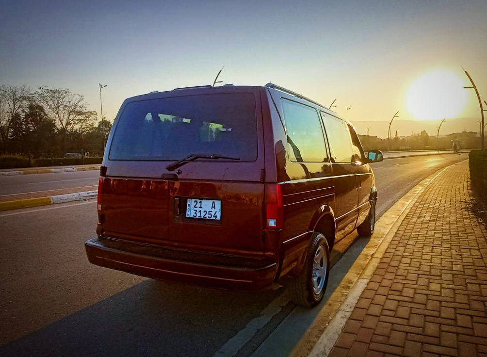 سەرەتا بە ناوی خوا 
GMC Safari 2005 
مەکینە [ 4200 ]ی 6 بستۆن 
گێر ئۆتۆماتیک گێڕ سوکان 
3 ڕیز کوشن 
زینۆن 
جام کارەبا 
ئاوێنە هیتەر
چەمچەم
گەرمی و تەبرید بەشەرت
کارەبایی هەمووی مەزبوتە
پێش و دوای تازە داگیراوە بێ تەقە و ڕەقە 
چوار تایەی تازەی لە ژێرایە کامل مەسرەف کراوە نوقسانی نییە تازە سێرڤز کراوە بە شەرت

ڕەقم سلێمانییە سەنەوی تا 29 تازەیە 
هەزەی تازەیە 

***********
***********
بۆ زانیاری زیاتر پەیوەندی بکە السليمانية, العراق
