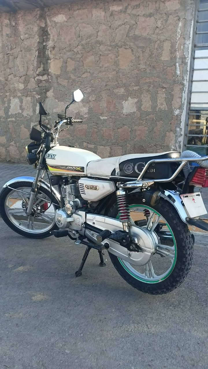 السلام عليكم  دراجه سونيك للبيع

موديل 2023 عنوان كركوك محرك شرط ما مفتوح كهربائيات كلها شغاله500 اتصال واتساب***********
