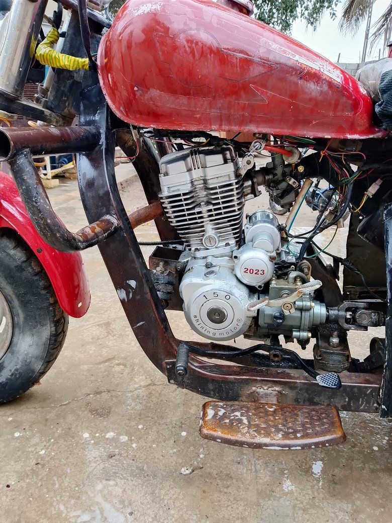 السلام عليكم اخواني هاي ستوته دايوان موديل 14 نضيفه كهربائيات شغاله مثل متشوفون بل صوره قضاء لخالص لسعر 650بيه مجال ‏‪***********‬‏/. ***********
