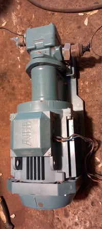 أمريكي ٣حصان ١٦٠ بار للبيع ٠٧٧١٦٦٤١١٤٤