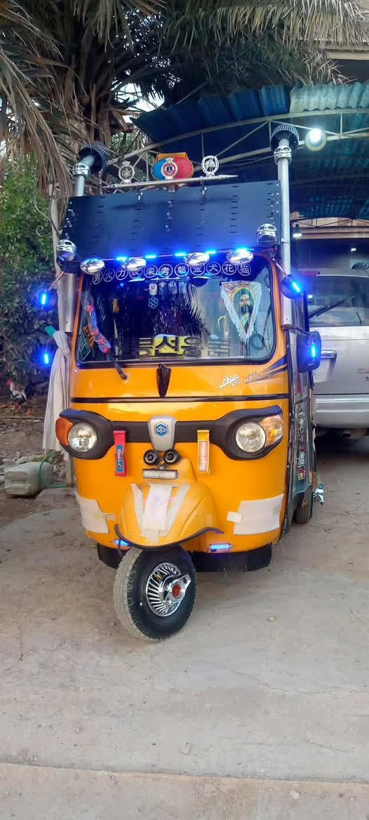 تكتك بياجو نضيفه محركه بلادي مامفتوح موديل 21 تكتك نضيفه حيل كبل الشارع العنوان ابو غريب سعر 3800وبيه مجال رقم الهاتف 0751674964 /***********
