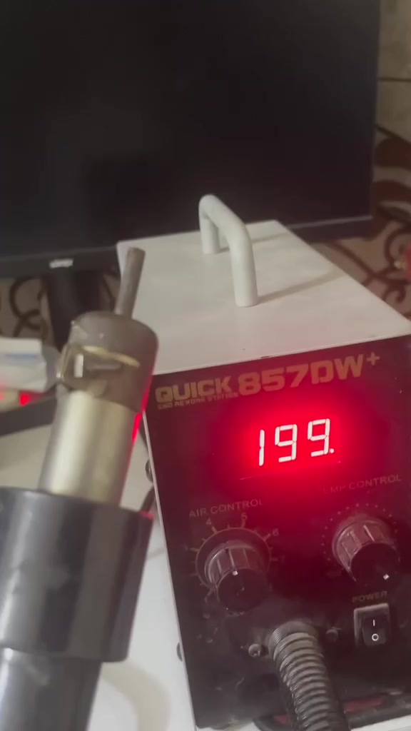 للبيع ٢ هيت گان
اعلى حرارة 200-230 c السعر ٦٠ الف اثنينهن قفل مكاني بغداد الامين الثانية .


**إذا كنت صاحب هذا الإعلان وتريد حذفه لأي سبب، رجاءا أرسل رسالة إلى الدعم الفني**