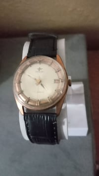 ساعة جوفيال • تكويك • عليها مجال