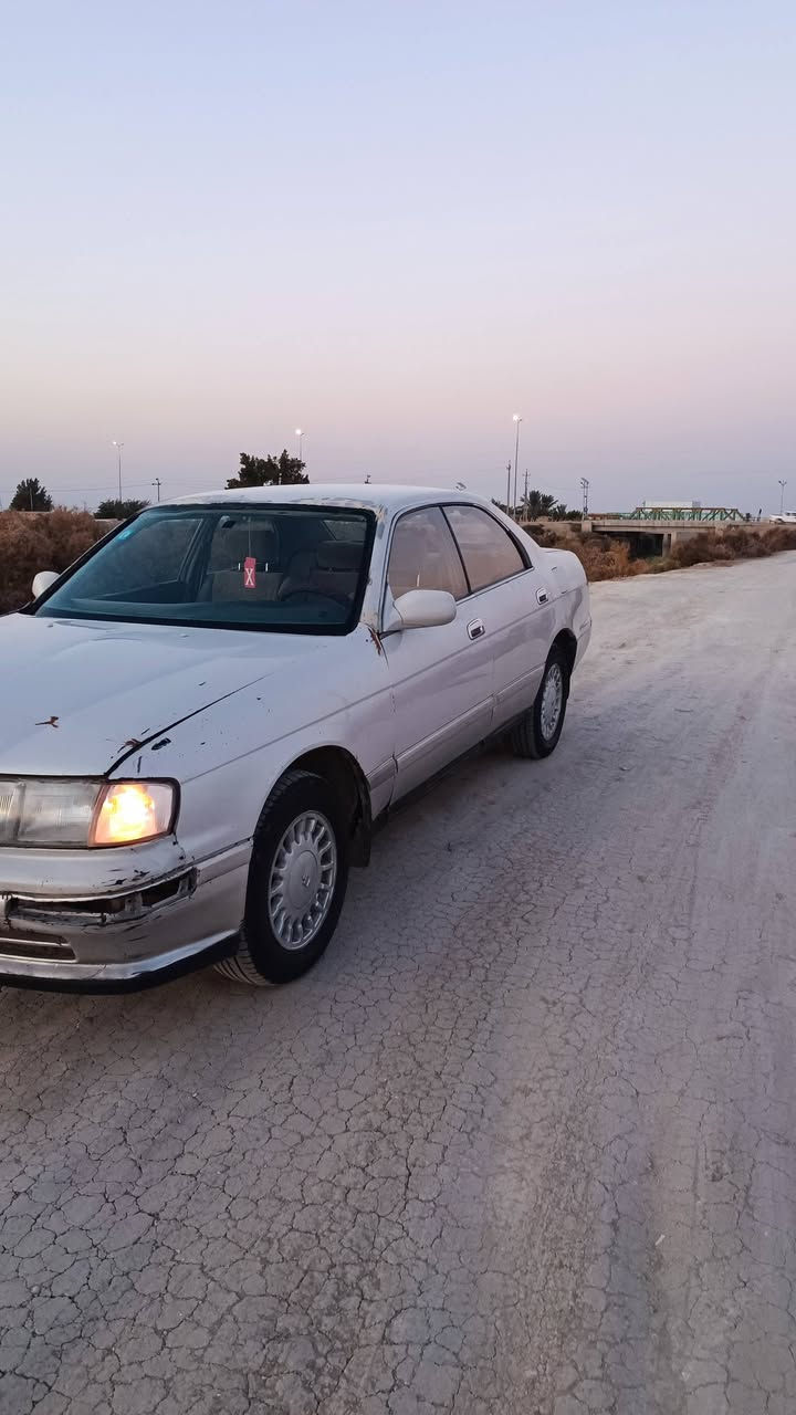 سلام عليكم بطه متصل 1994 لاكص ولانقل 
سنويه 29 باقي على استلام الوحات ولوصولات موجوده فقط استلام شرط التحويل مكينه وكير 2500 لا تنقص ولاتبخير حداده وتايرات جاهزات كله نضيفات كهربائيات من لدعاميه لدعاميه كله شغاله 35 وبيها مجال عنوان ذي قار چبايش. 
رقم.  ***********
