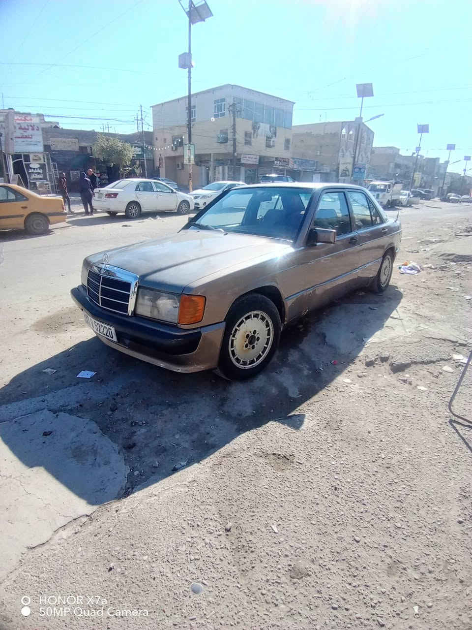 السلام عليكم مارسدس ١٩٠ طيارين موديل ٨٨ كير محرك جديد كابريتر  ساره جاهزه فيتبم ميكانيك بسمي تحويل مباشر ٤٠ وبيها مجال نقص بس دعاميه الخلفي ***********
