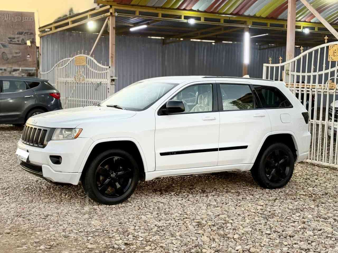 للبيع او مراوس حسب القناعة
جيب لاريدو موديل 2013 رقم بغداد الماني مشروع وطني تحويل مباشر سياره نضيفه جداً داخلة كلين وهنا صار بيها كلير ٣ قطع فقط بدون تبديل او تصليح او دواخل شواصي لغود إرباكات كله كفالة محرك كير صدر تخم تاير كله مكفول سياره بالواقع احلى من الصور بهواي نضيفه كلش محرك 3600 مواصفات عادية السعر 155$ بيه مجال بسيط كلش للشراي مكاني بابل ناحية الشوملي 
للاستفسار : ***********
