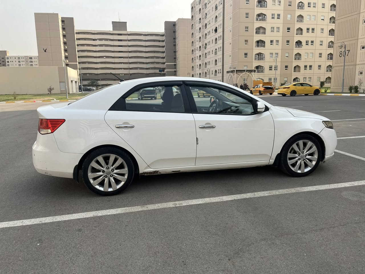 كيا سيراتو 2013 
فول 1/1
بصمه
فتحه
مري شفط
اشاير بل مري
حساس خلفي
بصمه
تبريد بيانو
تحكمات استيرن
شفتات كير عادي
السياره فولل مناقصها شي 
تبريد تدفئه فول 
كير محرك مكفول

السعر: 116
للاستفسار ***********
