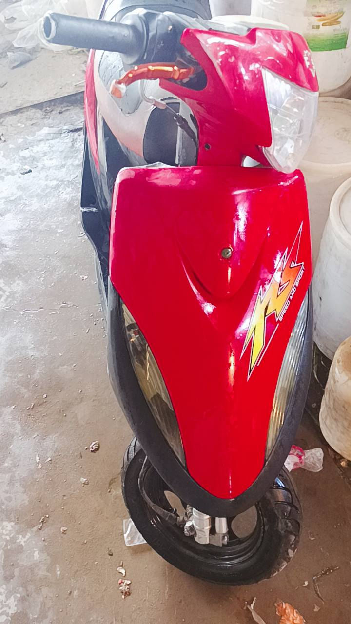 سلام عليكم دراجه ماكس عدله لبيع نضيفه كههربائيات كلها شغاله سلف شغال دراجه بلاديه ناعمه مكاني بغداد الجديده شارع المسبح سعر الدراجه 500 بيها مجال حك الجيه رقمي ليحب يتواصل *********** المؤ شراي لا يراسل
