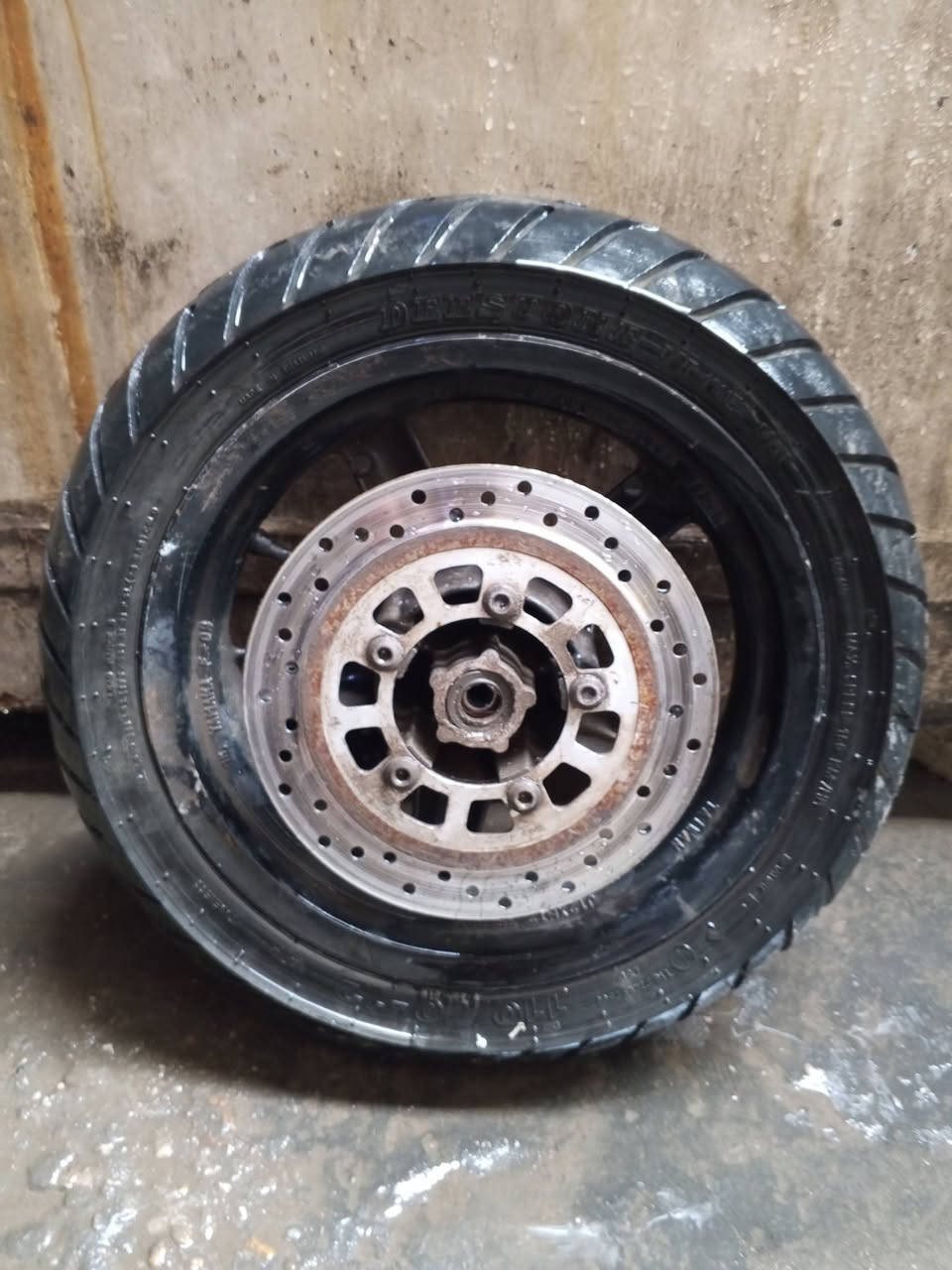 غراض سكنس نثيه 110 تفصيخ
شاصي 

ماشه 

دبلات امامي 

دبلات خلفي

كابريتر بلاديه خطين 

عداد

تانكي بانزين 

سبايدر 

تاير و الويل امامي

سكليتر خطين 

قفل جنطه كامل 

يداد بريك امامي و خلفي 

مكاني بغداد الحريه 

شتريد راسلني خاص


**إذا كنت صاحب هذا الإعلان وتريد حذفه لأي سبب، رجاءا أرسل رسالة إلى الدعم الفني**