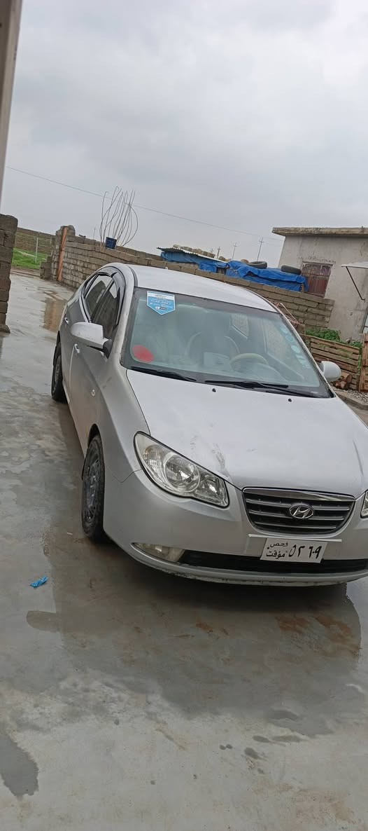 بسم اللە بەناوی خواا
هۆنداا ئاڤانتی مودێل 2007 براوەی دوبەی مەنافێس عسلی پاکانەی لەگەلە بەشەرتی غرامە هەمی تشتی بەشەرتە گیر مەکینە تەقە رەقە تەخم تایەی نوێ تازە بەستومە سعر 55و مەجالێکی برایانە...!
***********
