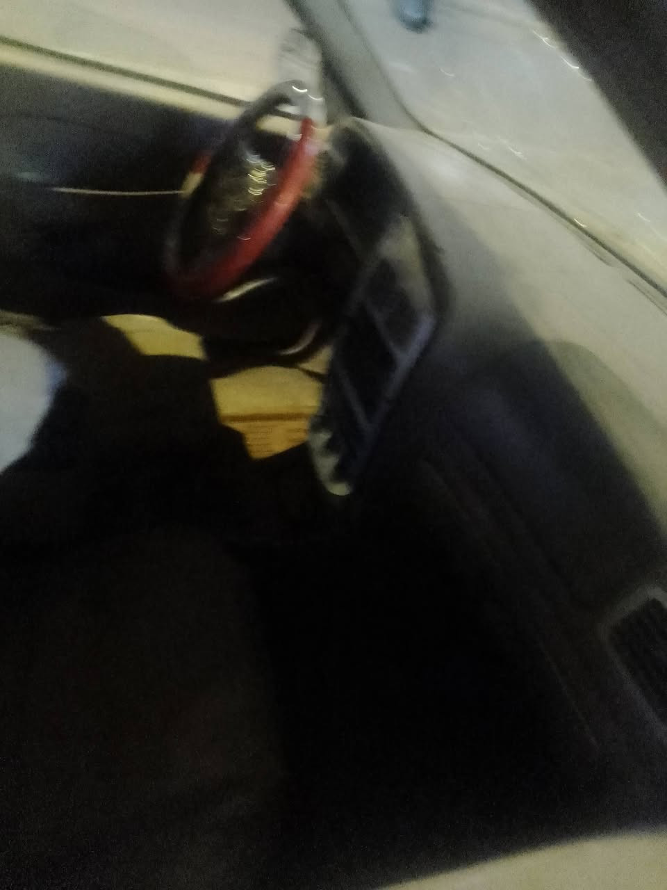 شير كوين 2011 بيع مراوس السعر ثمانيه وبيها مجال ما وصل لراعيها مسؤول سرق طلب مكانيء الشراي يتصل ***********
