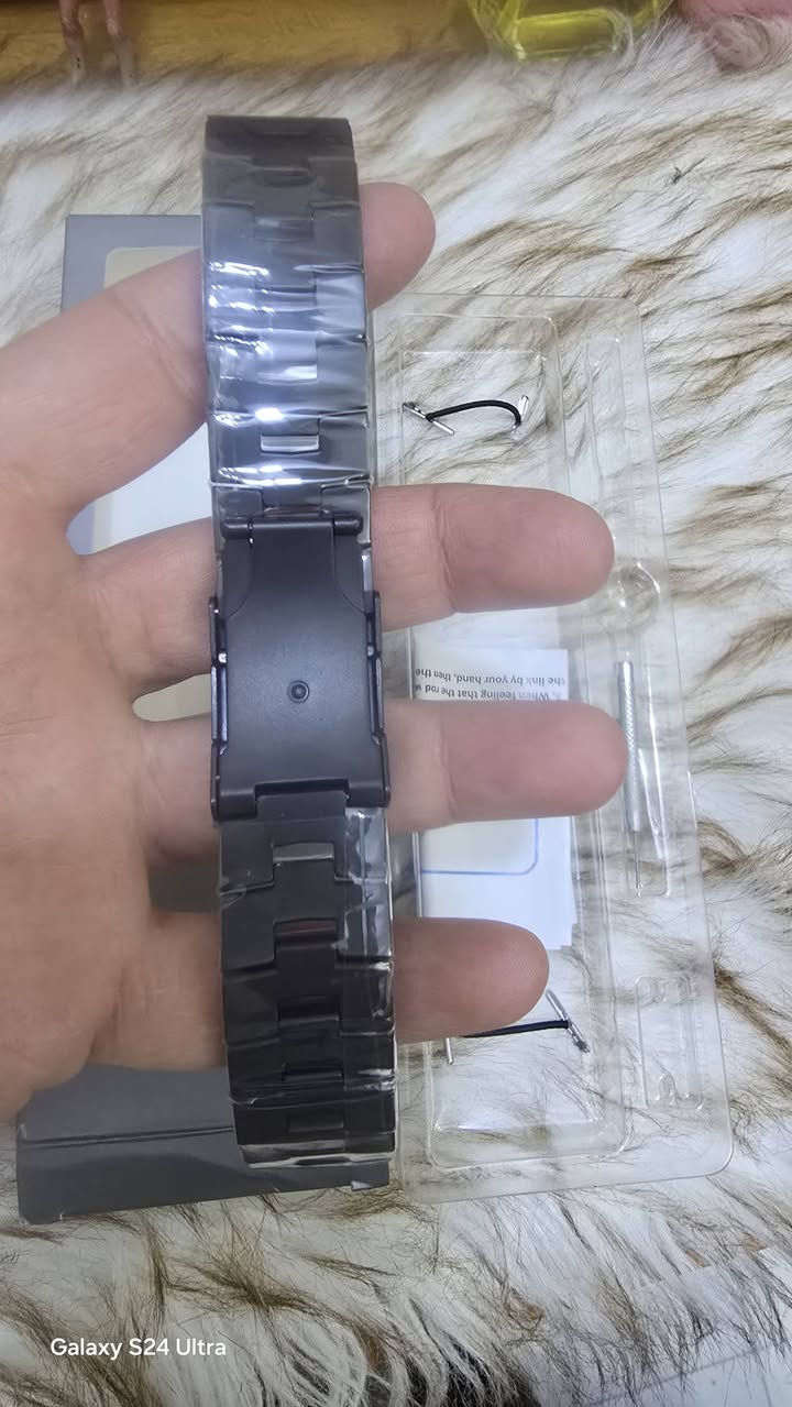 السلام عليكم سير تيتانيوم  حجم 22جديد نوعية جيدة
للاستفسار واتس وخاص ***********
