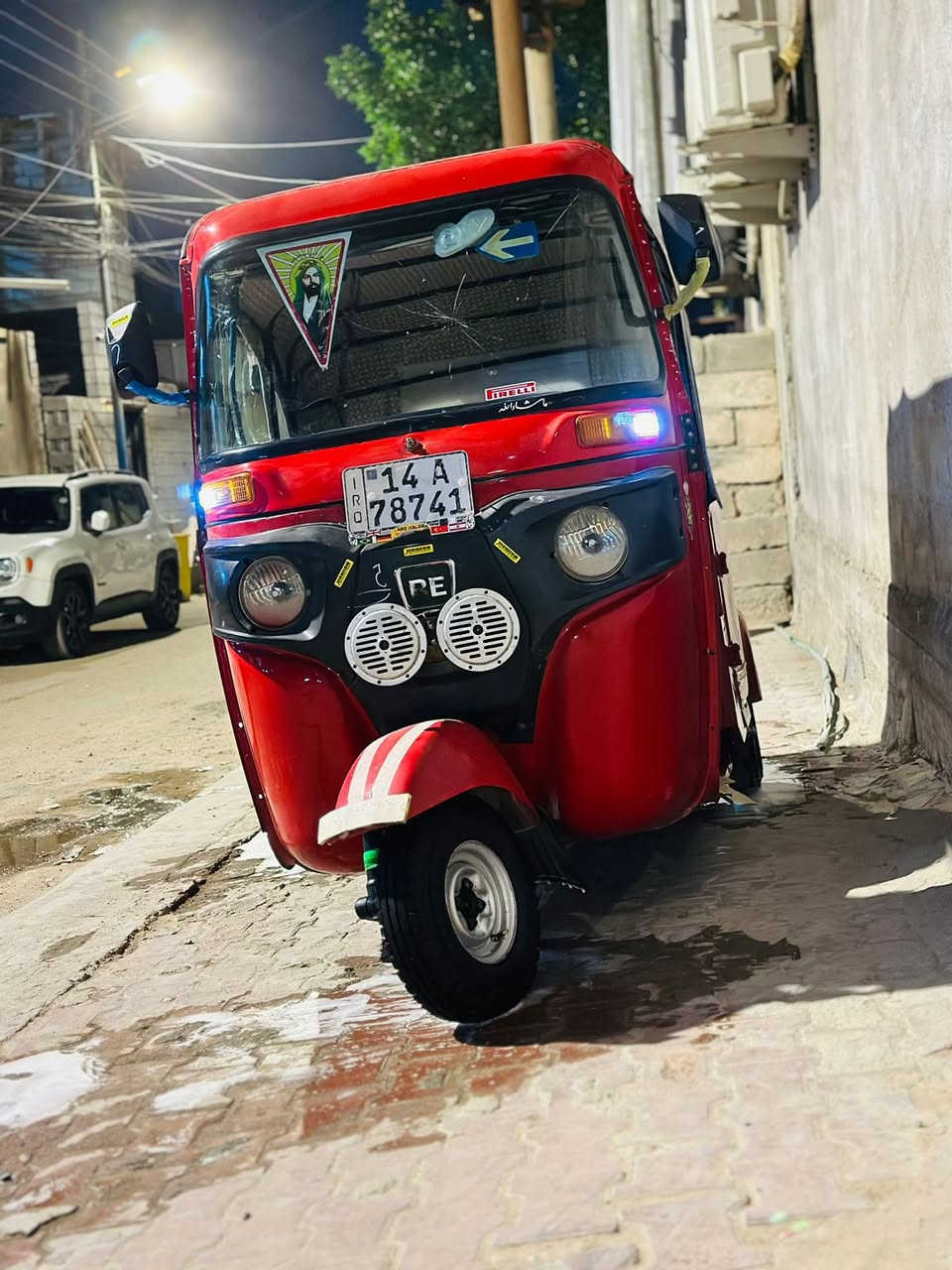 سلام عليكم شباب تكتك ثنين وعشرين رقم وسنويه مكفوله التكتك معمره خياسات ومبدل بيها ولفات السعر8500
وبيها مجل 
‏‪***********‬‏
