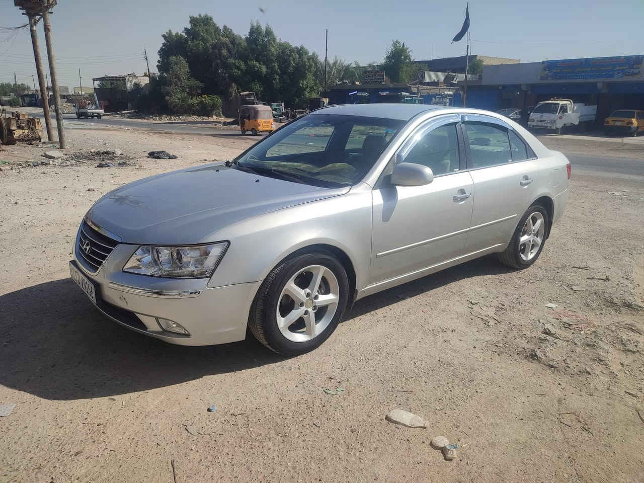 سوناتا للبيع موديل 2006رقم بغداد بسمي محرك 3300خير من الله جاهزه من كلشي سعر 82بيه مجال ***********مكان بغداد
