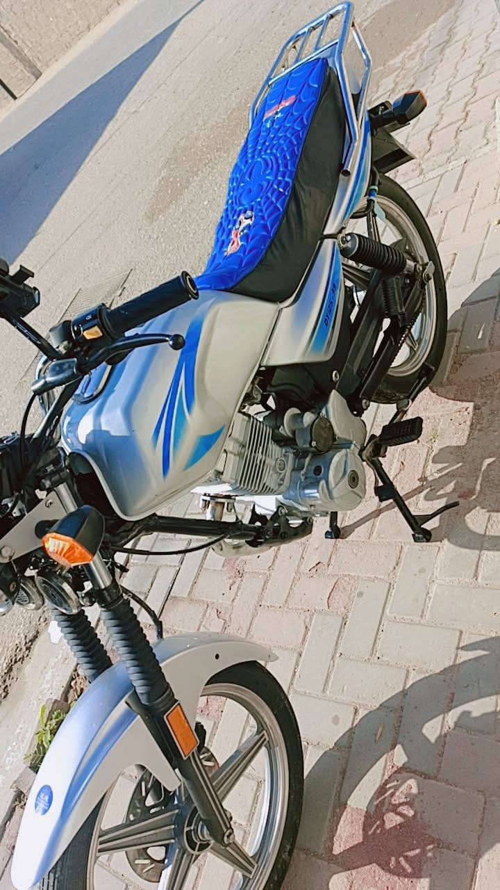 سلام عليكم دايون عضم مديل 2022 مكفوله صويج سجينه كهربايات سلف كله شغال  اي نقص مابيه دراجه جديدة  مكان كرب لمام عون كلك كلك سعره 825 ///////***********//// *********** شراي ينتصل وبي خير ودلل
