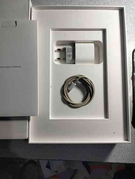 السلام عليكم .....
ايباد 9 ابل
ايباد مكفول من كلشي استخدام دراسه وتصفح ذاكره 64GB
سعره 275 وبيه مجال للشراي للستفسار اكثر اتصال علا رقم ***********
وكذالك متواجد واتساب دهل اوران
