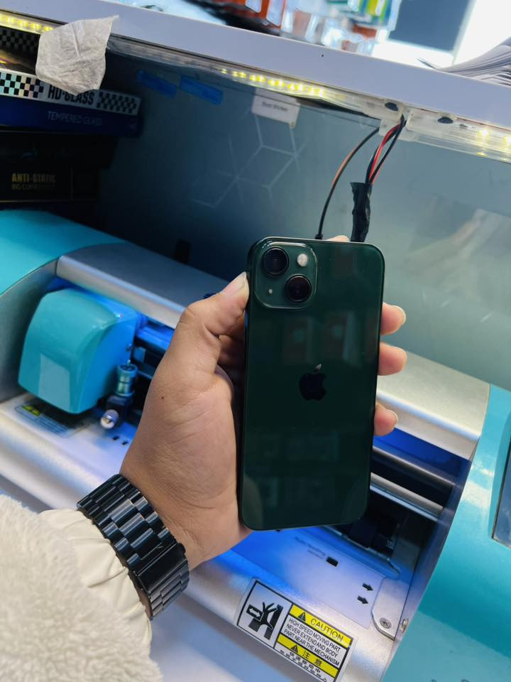 سلام عليكم 13عادي لون زيتوني دبل شريحه جهاز جديد ذاكرته128 بطاريه 91 جهاز كلش نضيف الشراي يتصل مكاني بغداد الحسينيه الراشديه السعر ***********
