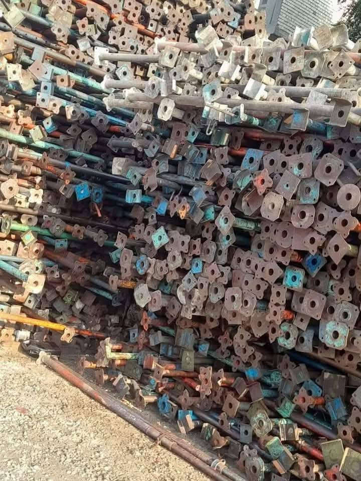 مكتب نجم عبد شطب لتأجير كافه معدات بناء جكات وسكلات كافه مقاولات العامه وفخات دنك مدور والمربع كافه قياسات والاحجام ‏.                         ‪0771 904 2549‬‏
