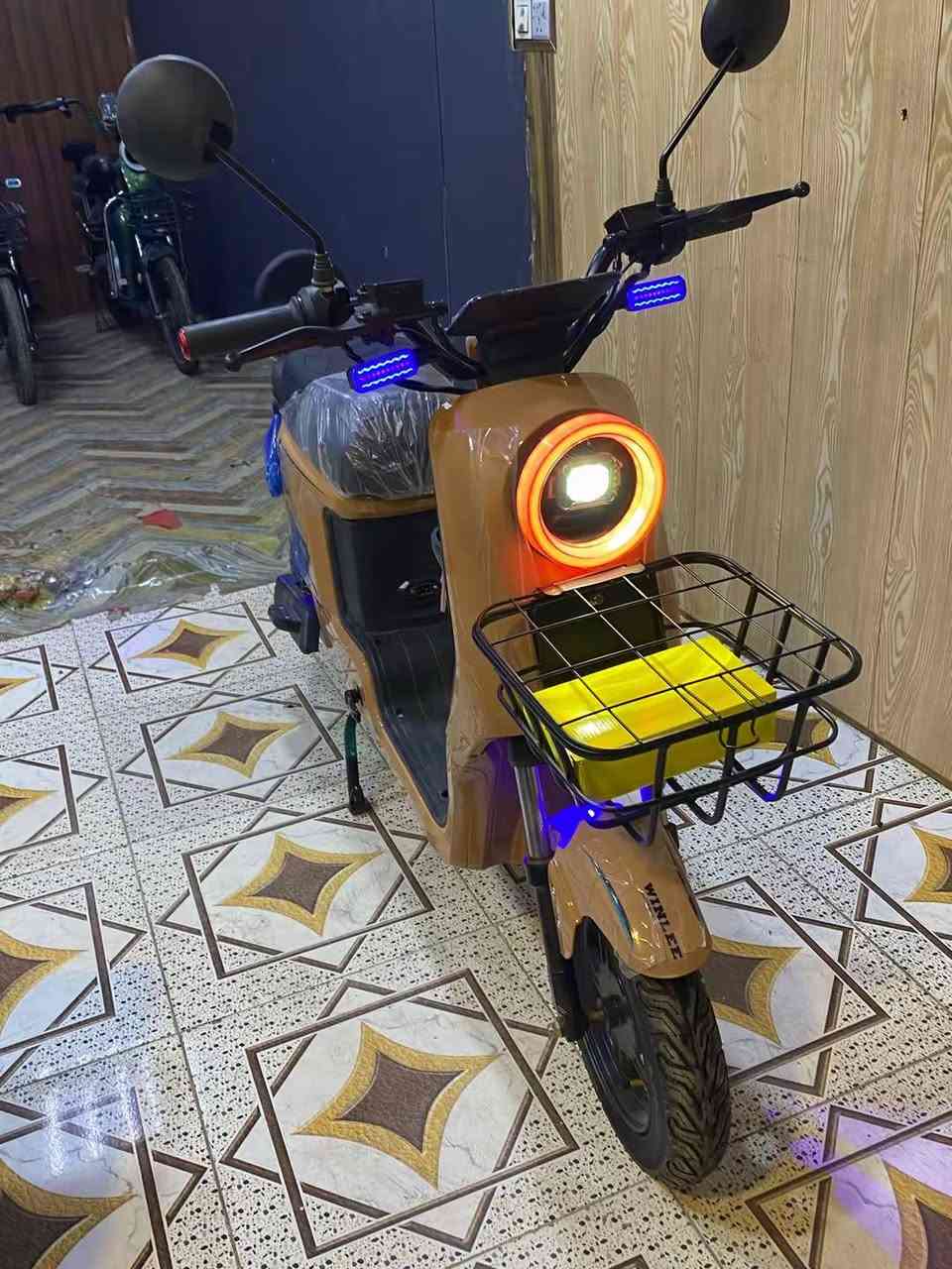 كل ماهوه جديد في معرض حمزمز
R9 R11 R7 X900 ليدي باسكل حجم ٢٠ 

نقداً وقطاً 

*********** 

ديالى بعقوبه التحرير الفلكه الاخيره
