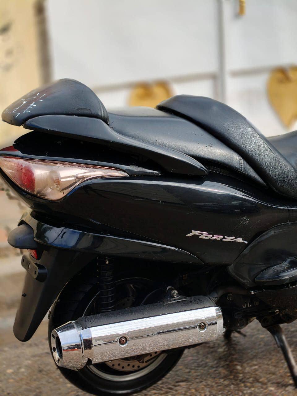 اسلام عليكم فورزه 09كرستال وجه بومة بلاد كير شغال 4تحويلات 7كير مكينة على وضع اليابان سايد بريك شغال سويج طوارء دوسات نيكل لايت عالي ناصي اوراق كامله مكاني ديالى بعقوبه سعر مليون و300وبيها مجال للاستفسار اكثر اتصل ***********
