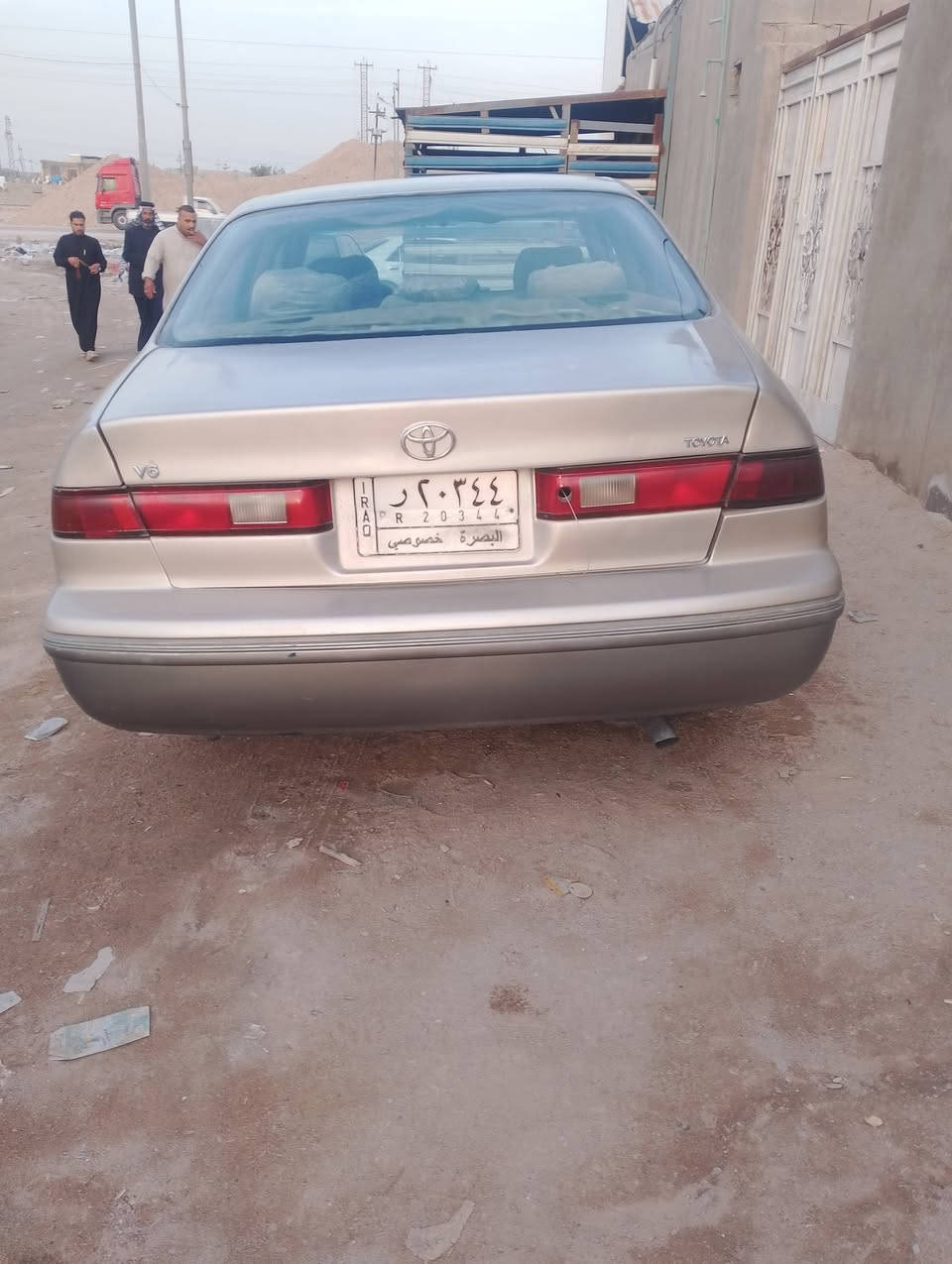 السلام عليكم سياره كامري مديل 2001 مكينه وكير بلد جدد تخم تاير جدد حداديه جديده السياره جاهزه مكاني البصره الزبير السعر 40وبيها لشراي رقم الهاتف ***********
